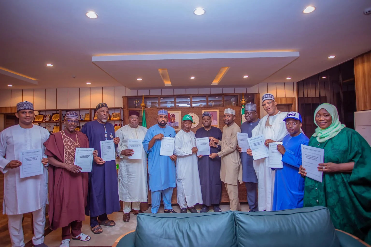 Gombe APC candidates get INEC nomination forms