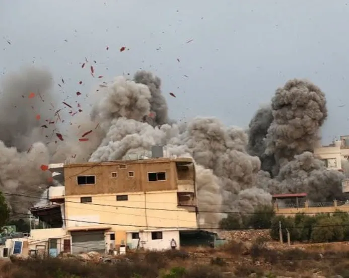 Israel Continues Strikes on Syria and Lebanon Despite US Diplomatic Efforts