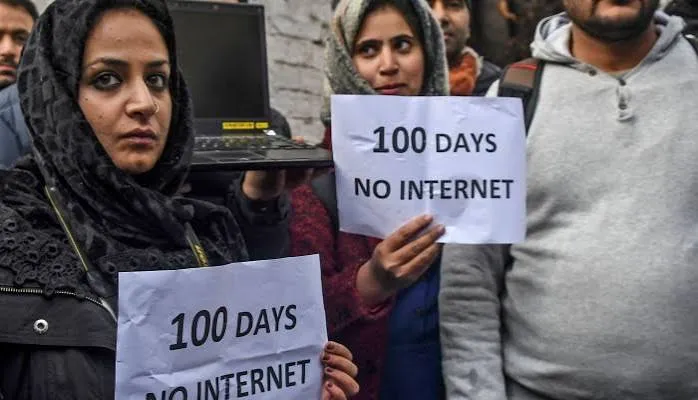 Internet Shutdown in Pakistan-Administered Kashmir Exceeds 100 Days Amid Political Unrest