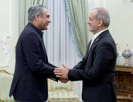 Iran’s Pezeshkian Meets Pakistan’s Naqvi as Tensions with US Intensify