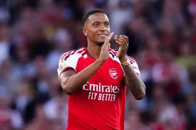 Konsa Enjoys Dream Emirates Debut as Arsenal Come From Behind to Beat Chelsea